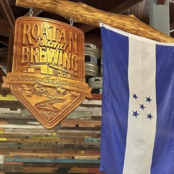 Roatán Brewery Experience & Beach